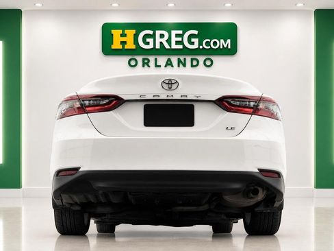 Used 2021 Toyota Camry LE FWD image 8