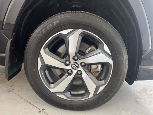 Used 2023 Toyota RAV4 SE w/ Weather & Moonroof Package image 18