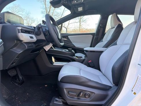 New 2026 Subaru Solterra AWD/4WD image 35