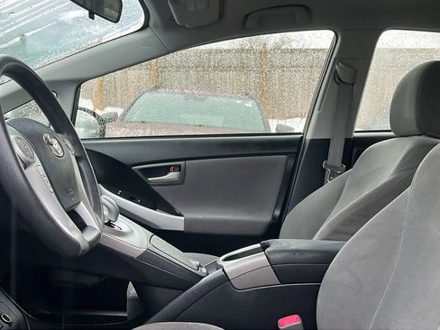 Used 2012 Toyota Prius Two image 10