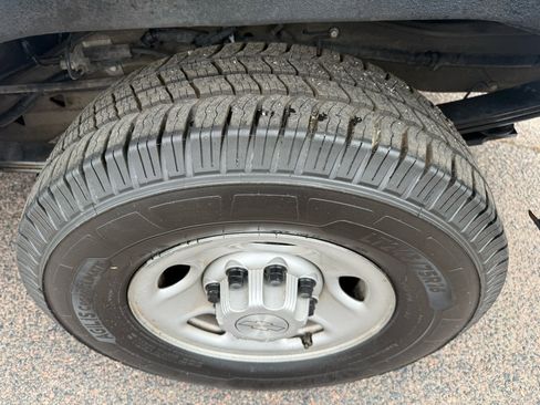 Used 2020 Chevrolet Express 2500 Extended w/ Communications Package image 28