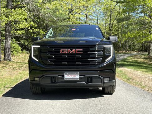 Used 2022 GMC Sierra 1500 Elevation AWD/4WD image 2