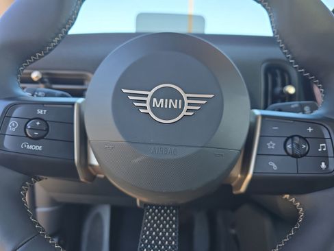 Certified 2025 MINI Cooper S image 19