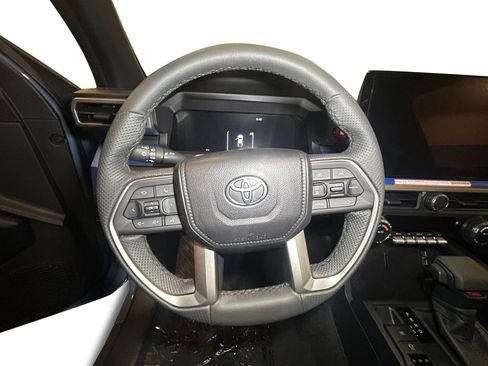 New 2026 Toyota Tacoma TRD Off-Road AWD/4WD image 12