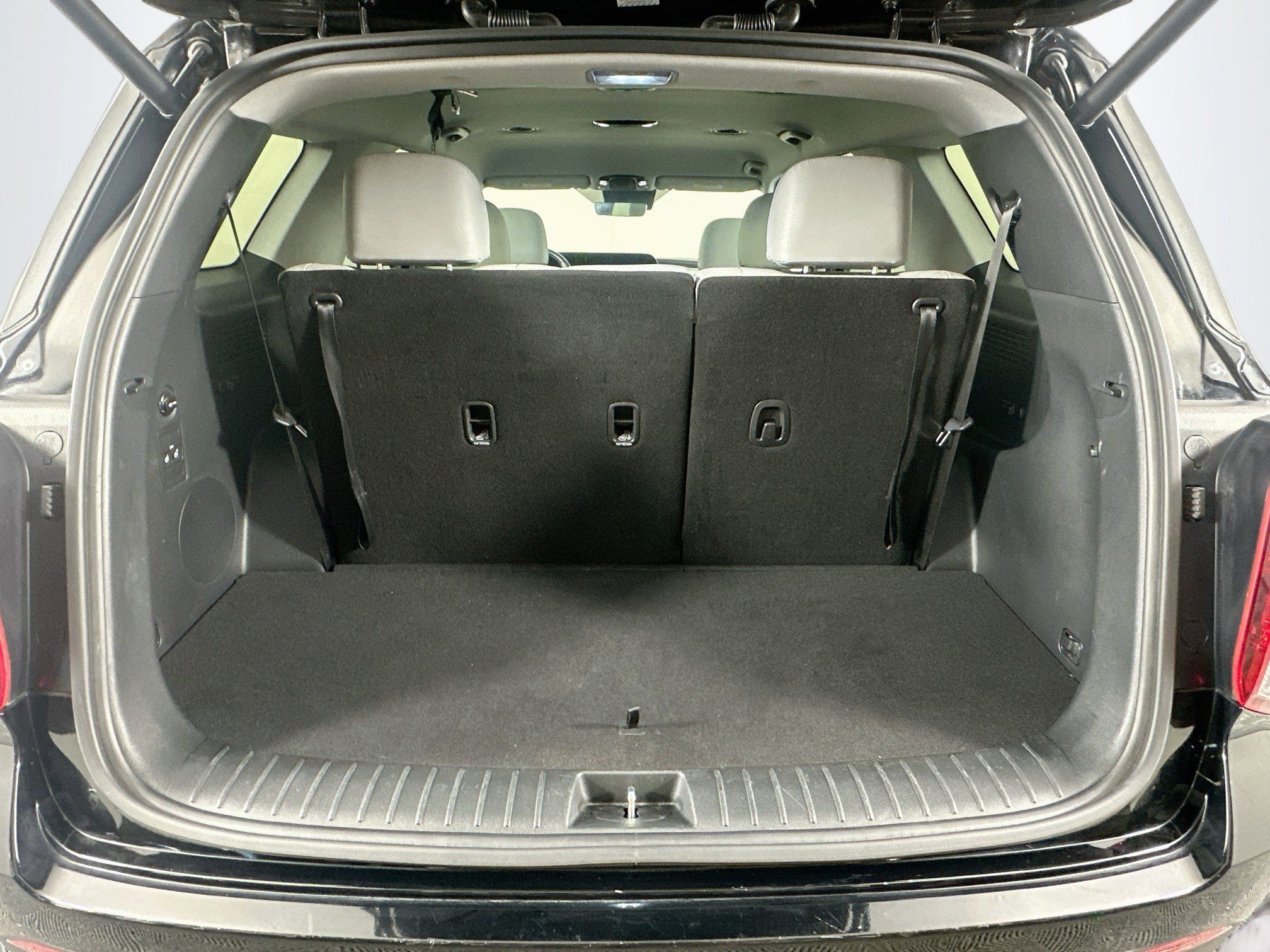 Used 2025 Hyundai Palisade SEL FWD image 31