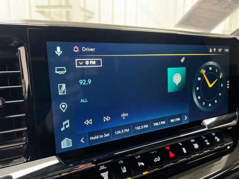 Used 2025 Chevrolet Silverado 2500 ZR2 w/ Technology Package image 13