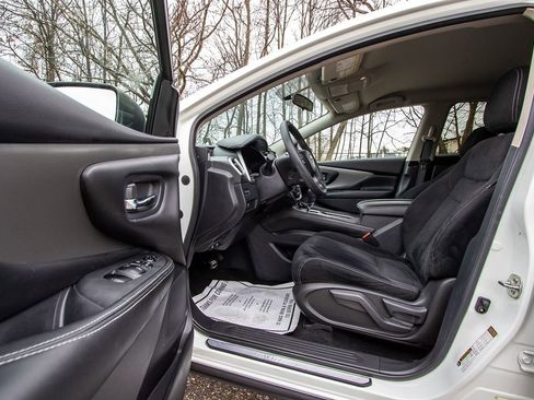 Used 2020 Nissan Murano S image 8