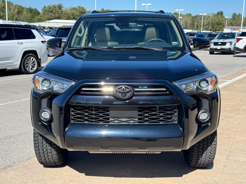 Used 2021 Toyota 4Runner SR5 Premium w/ Moonroof Package AWD/4WD image 9