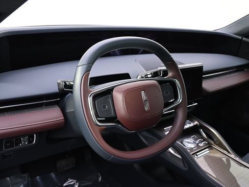 New 2026 Lincoln Nautilus Black Label w/ Jet Appearance Package AWD/4WD image 11