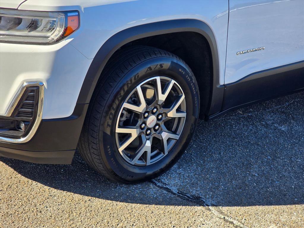 Used 2023 GMC Acadia SLT FWD image 17