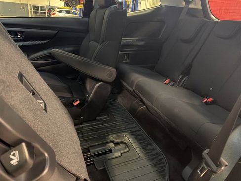 Used 2023 Subaru Ascent Premium w/ Convenience Package image 14