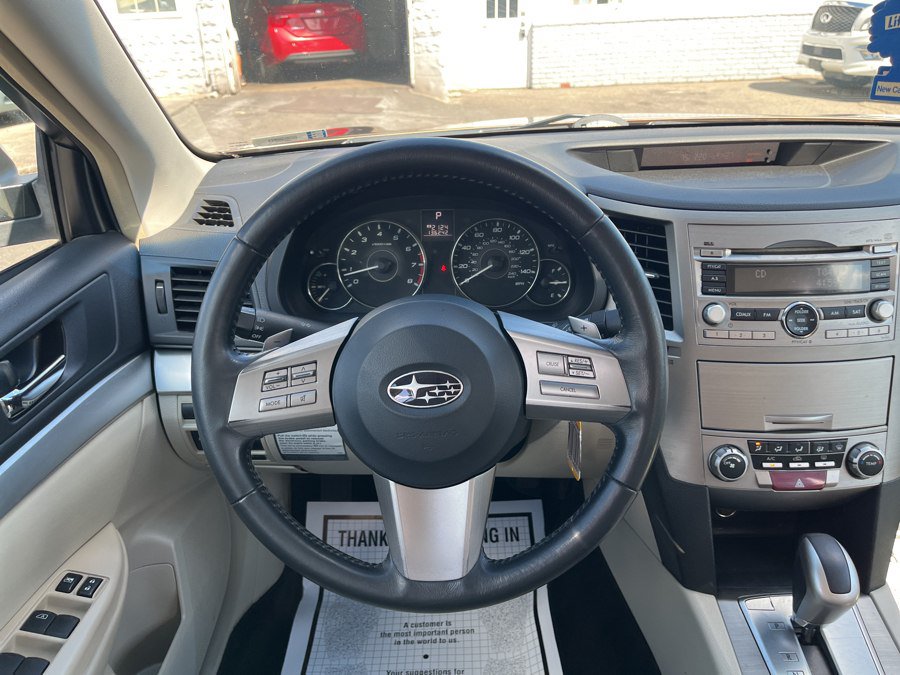 Used 2011 Subaru Legacy 2.5i Premium AWD/4WD image 16