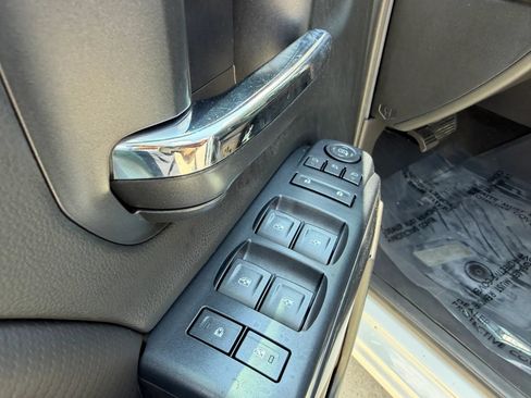 Used 2018 GMC Sierra 1500 SLT AWD/4WD image 14
