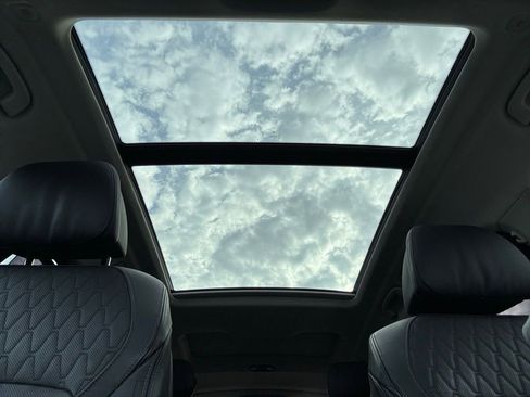 Used 2021 BMW X7 xDrive40i w/ Premium Package image 60