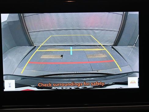 Certified 2025 Toyota Camry SE w/ Convenience Package image 20