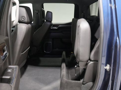 Used 2023 GMC Sierra 1500 SLT image 21