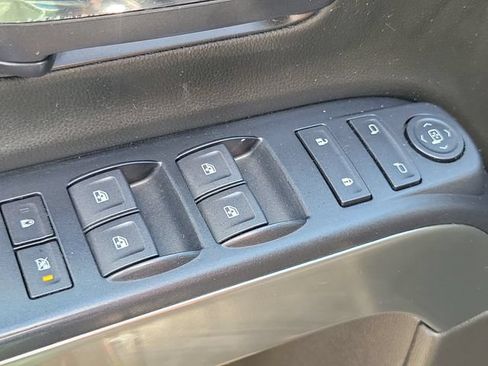 Used 2018 Chevrolet Silverado 1500 LT w/ All Star Edition AWD/4WD image 18