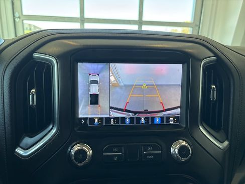Used 2023 GMC Sierra 2500 AT4 w/ AT4 Preferred Package AWD/4WD image 15