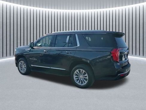 Used 2023 GMC Yukon SLT w/ SLT Premium Package AWD/4WD image 9