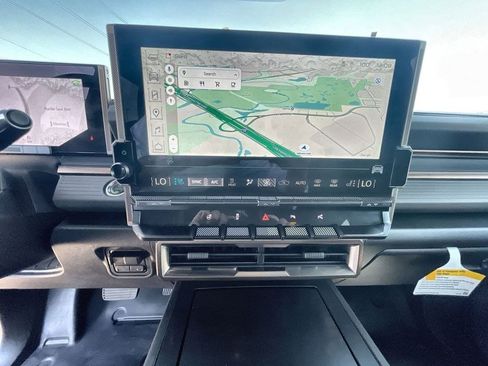 New 2025 GMC Hummer EV 3X image 16