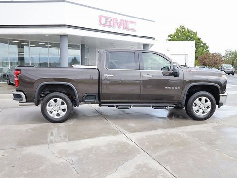Used 2020 Chevrolet Silverado 3500 LTZ w/ LTZ Plus Package image 7