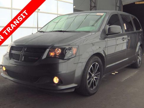 Used 2018 Dodge Grand Caravan GT image 1