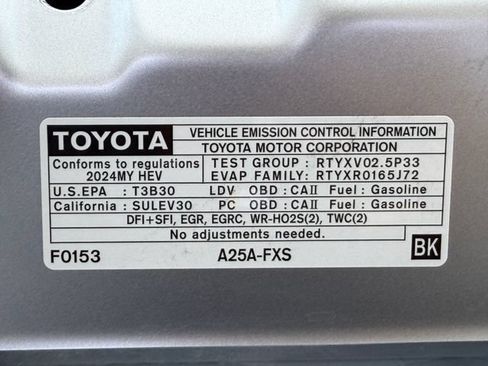 Used 2024 Toyota Camry XLE w/ Navigation Package FWD image 25