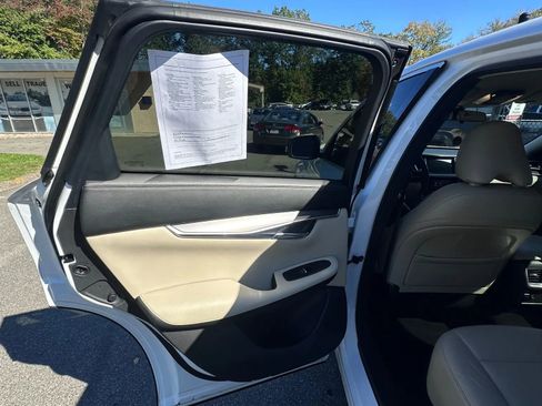 Used 2019 INFINITI QX50 Pure image 27