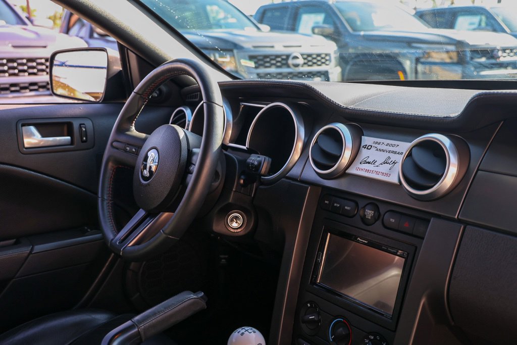 Used 2007 Ford Mustang Shelby GT500 RWD image 16