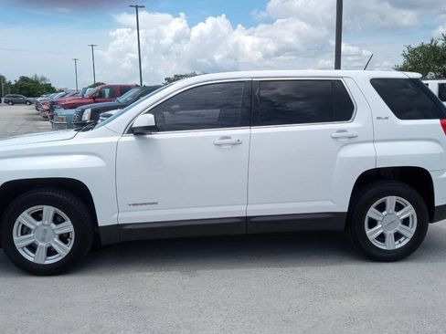 Used 2016 GMC Terrain SLE FWD image 1