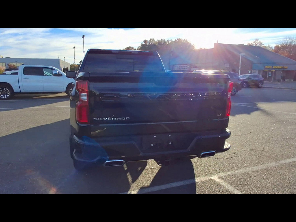 Used 2024 Chevrolet Silverado 1500 LT Trail Boss w/ LT Trail Boss Premium Package AWD/4WD image 7