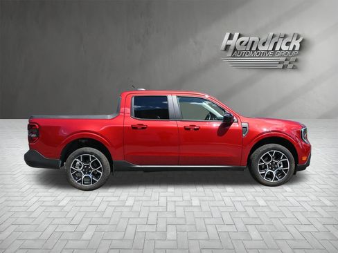 Used 2026 Ford Maverick Lariat w/ 4K Tow Package AWD/4WD image 10