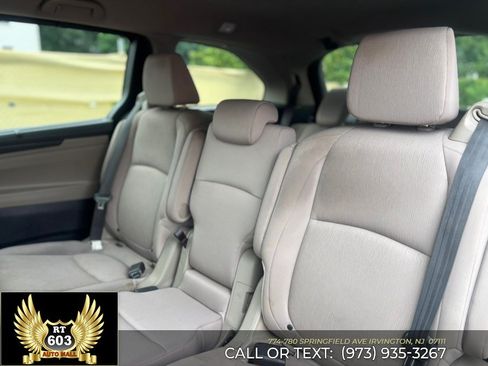 Used 2021 Honda Odyssey EX image 9