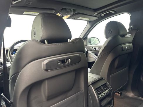 Used 2024 BMW X5 xDrive40i w/ Parking Assistance Package AWD/4WD image 37