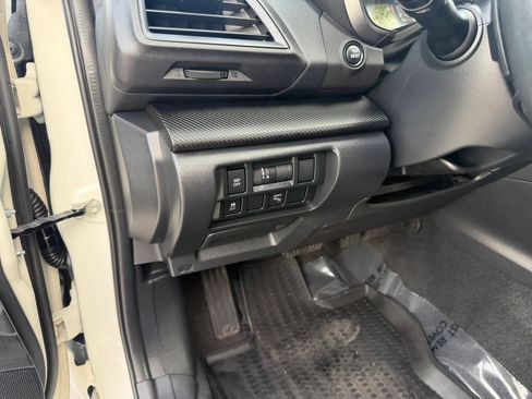 Used 2019 Subaru Crosstrek 2.0i Premium w/ Eyesight System AWD/4WD image 17