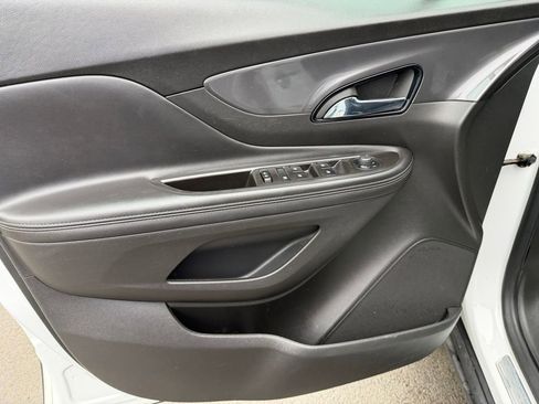 Used 2022 Buick Encore Preferred w/ Safety Package image 13