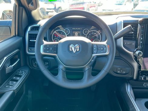 New 2026 RAM 2500 Big Horn AWD/4WD image 12
