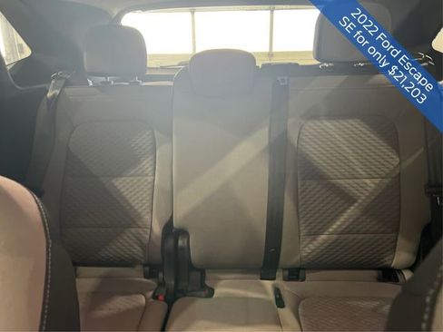 Used 2022 Ford Escape SE image 23