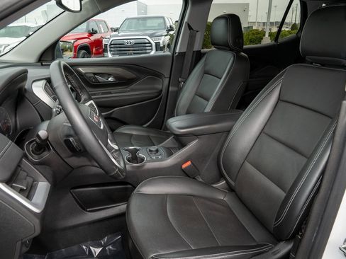 Used 2023 GMC Terrain SLT image 11