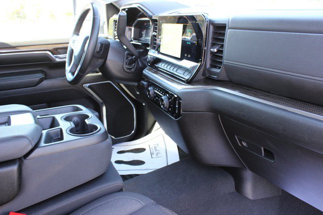 Used 2024 Chevrolet Silverado 2500 LT w/ Convenience Package AWD/4WD image 18
