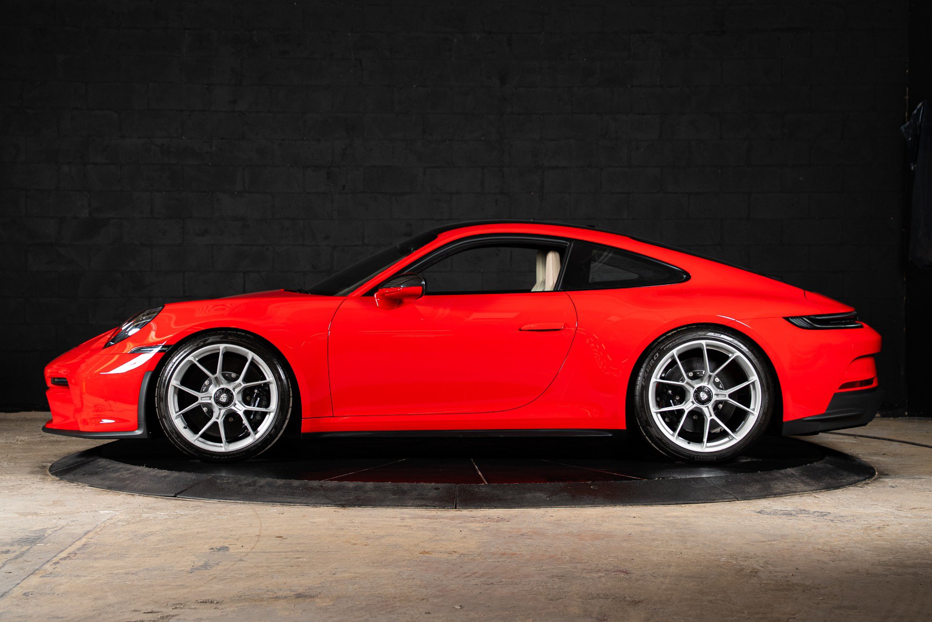 Used 2022 Porsche 911 GT3 RWD image 15