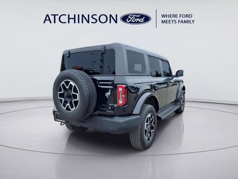 Used 2025 Ford Bronco Outer Banks AWD/4WD image 4