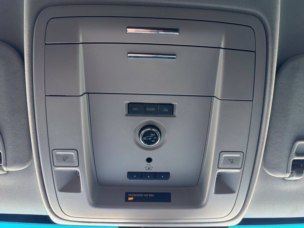 Used 2018 GMC Yukon XL Denali RWD image 35