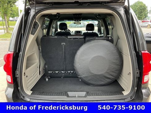 Used 2017 Dodge Grand Caravan SXT FWD image 19