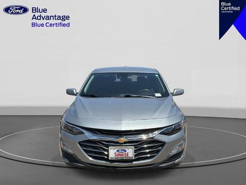Used 2024 Chevrolet Malibu LT FWD image 3