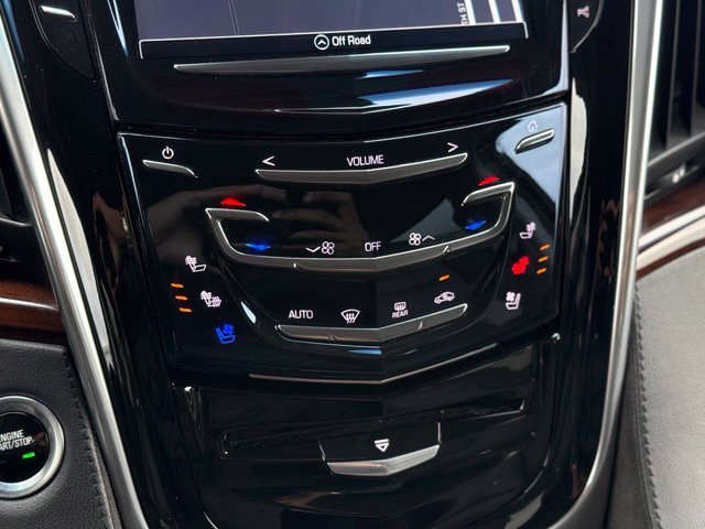 Used 2019 Cadillac Escalade Luxury AWD/4WD image 33