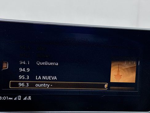 Used 2018 Audi Q5 2.0T Premium Plus w/ Premium Plus Package image 19