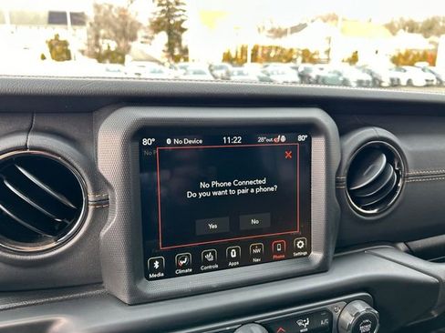 Used 2022 Jeep Gladiator Overland image 15