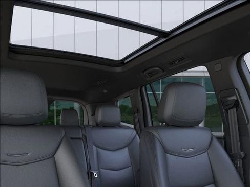New 2025 Cadillac XT6 Luxury image 24