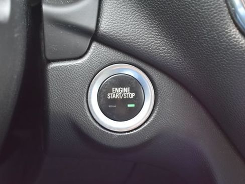 Used 2018 Chevrolet Equinox LT w/ Sun & Infotainment Package FWD image 25